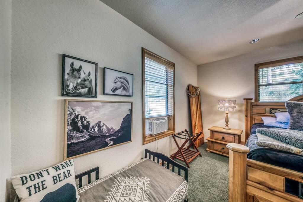 Perk Canyon Hidden Acres-Hot Tub-Gas Fireplace Ruidoso Exterior photo