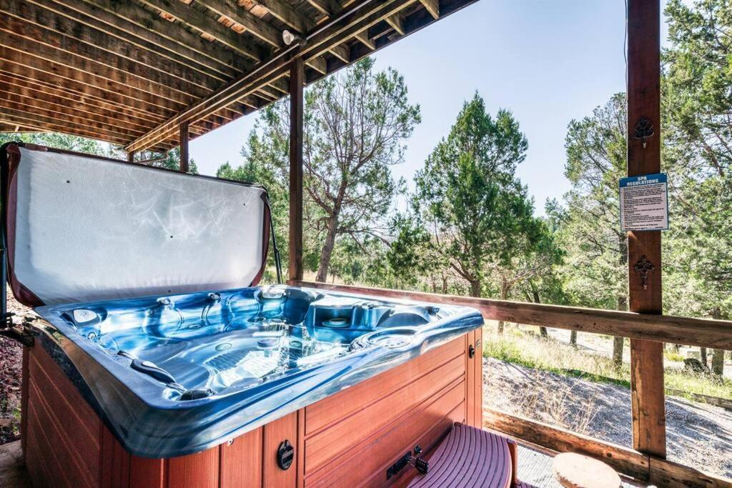 Perk Canyon Hidden Acres-Hot Tub-Gas Fireplace Ruidoso Exterior photo