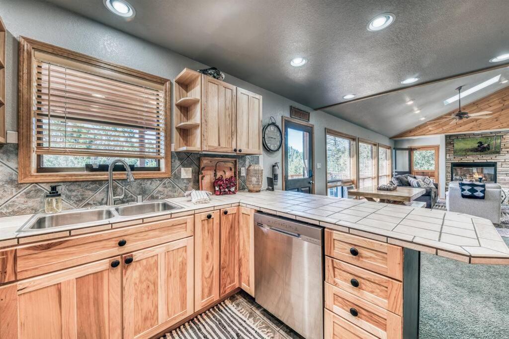 Perk Canyon Hidden Acres-Hot Tub-Gas Fireplace Ruidoso Exterior photo